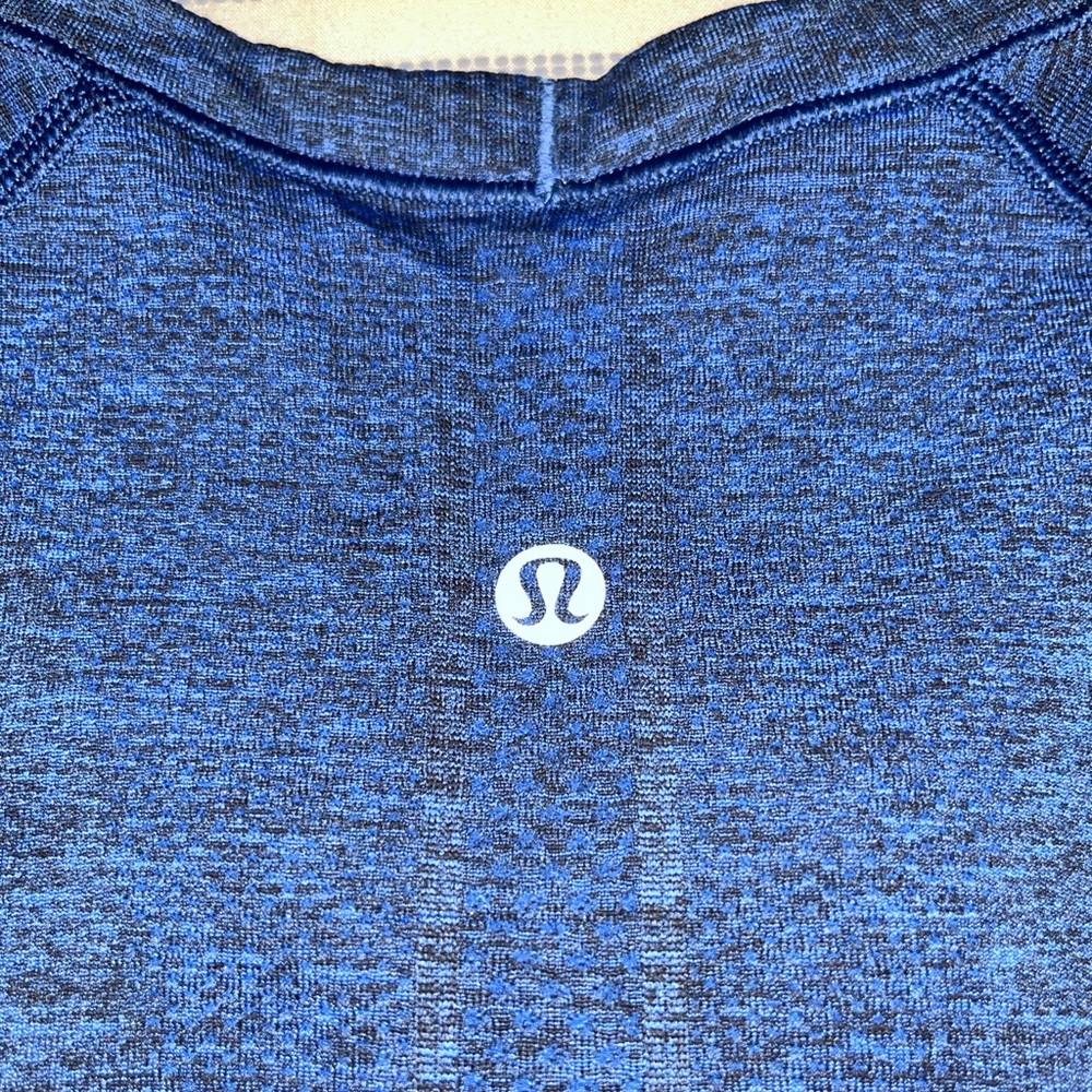 Lululemon shirt